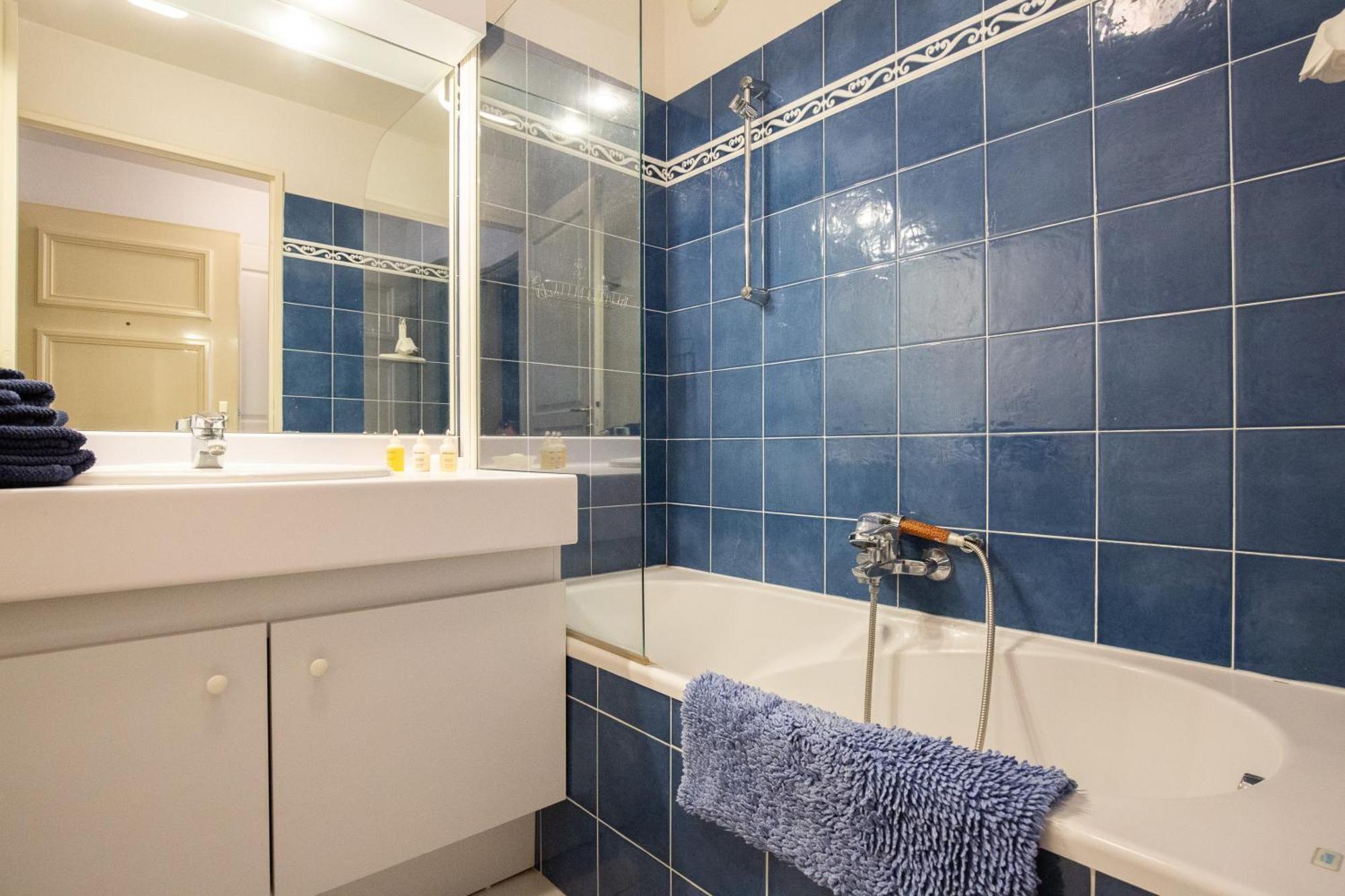 Palazzio Vieux Port By Welcome To Κάννες Δωμάτιο φωτογραφία